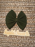 Dark green bow