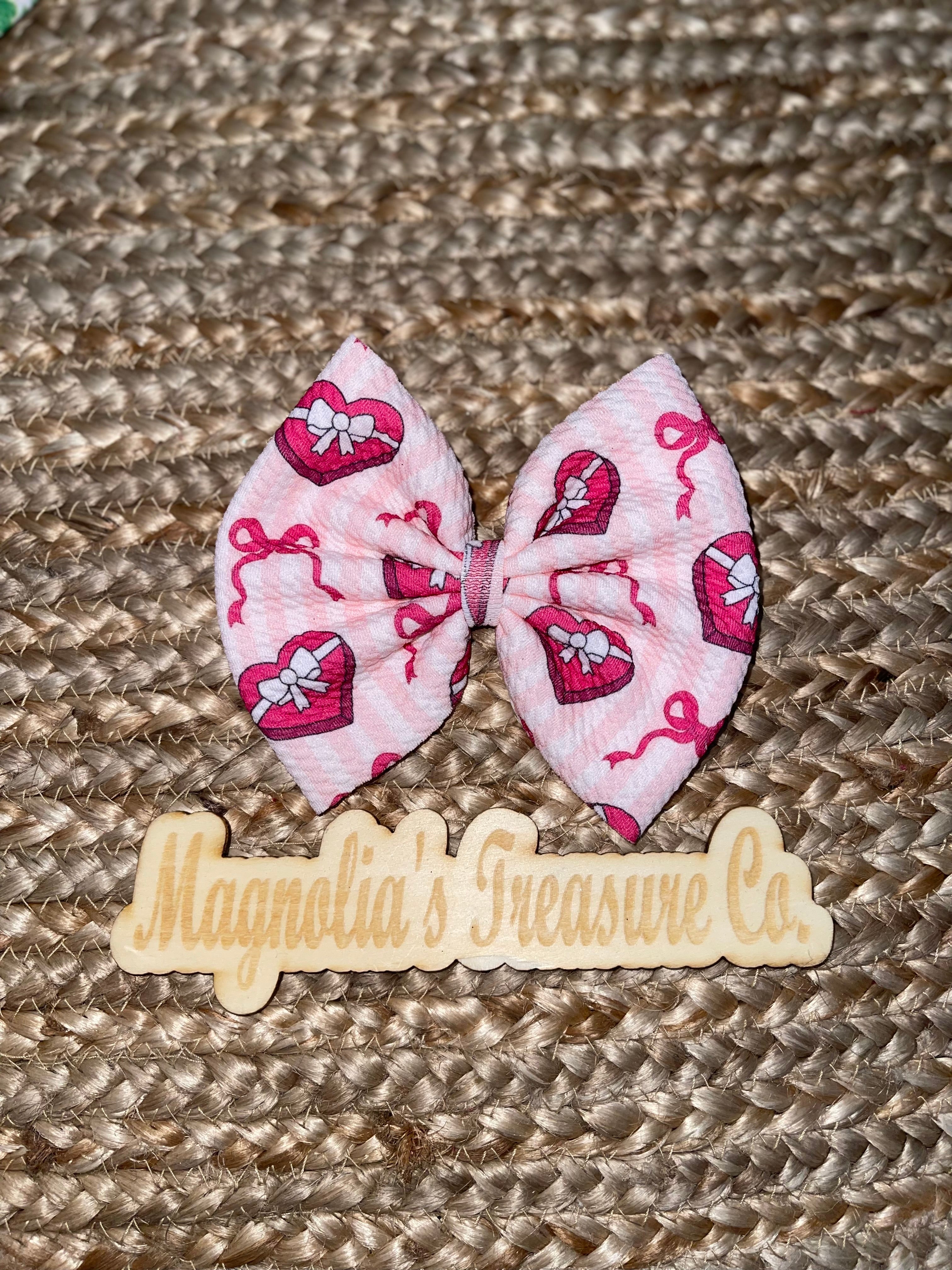 Pink hearts bow