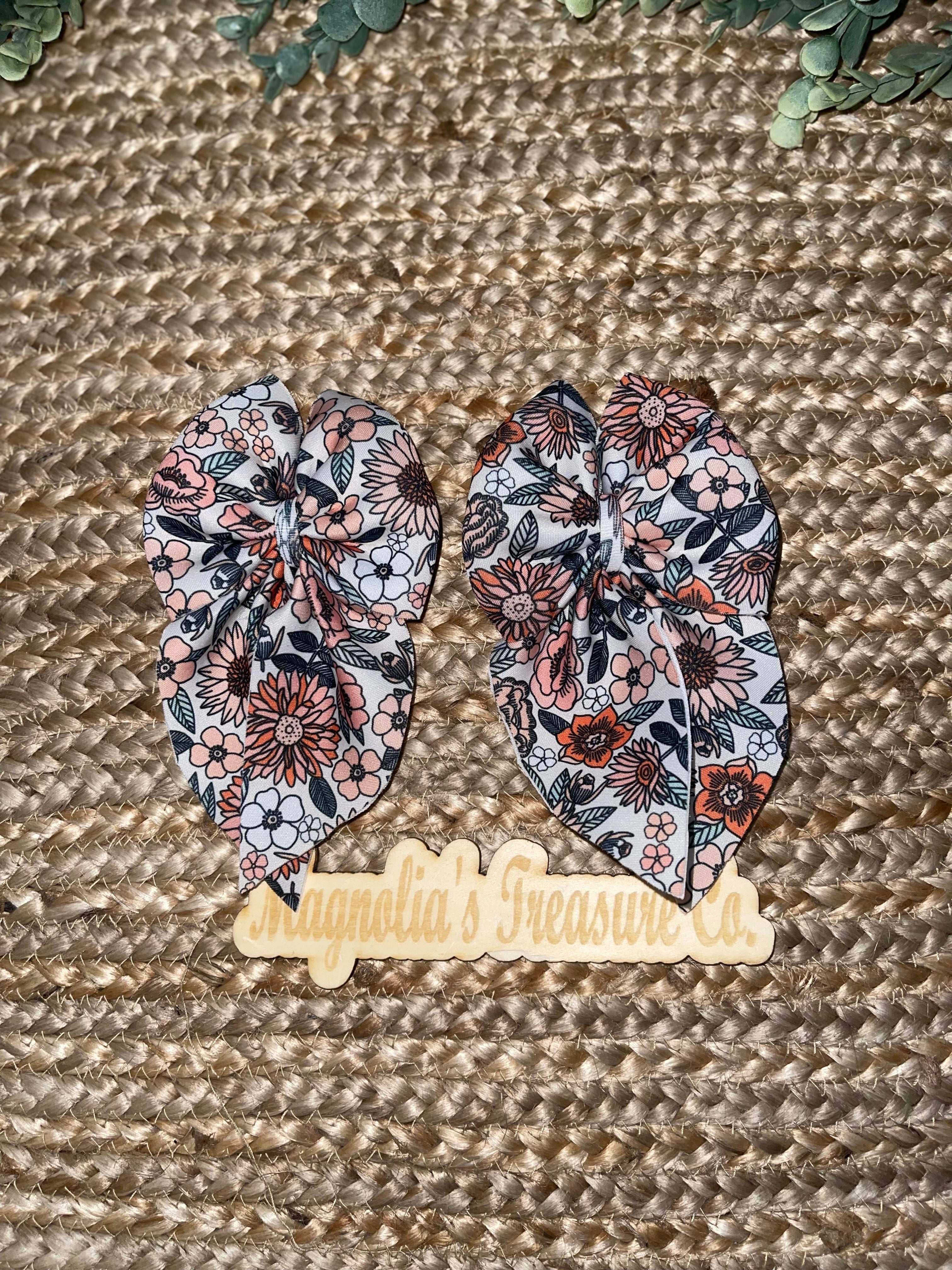 Floral sailor piggies