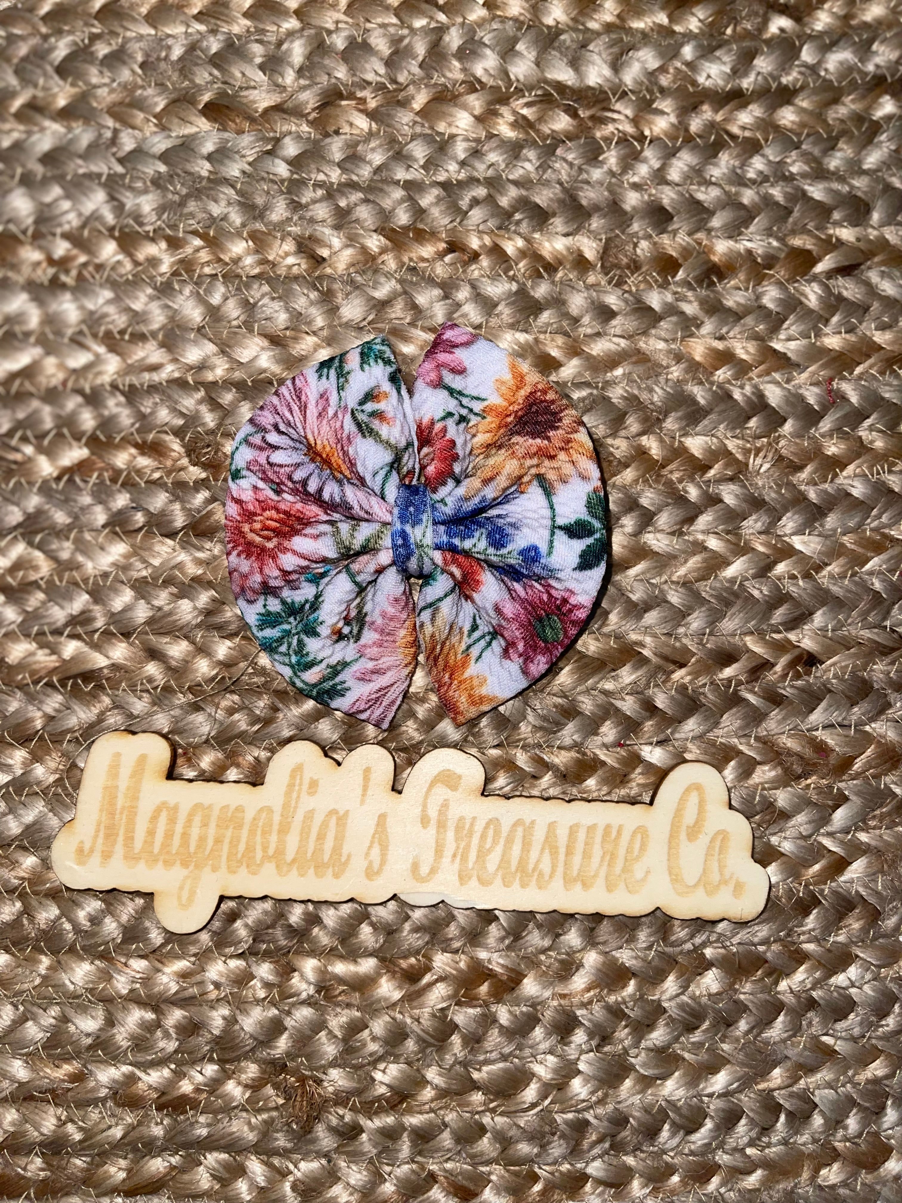 Floral bow