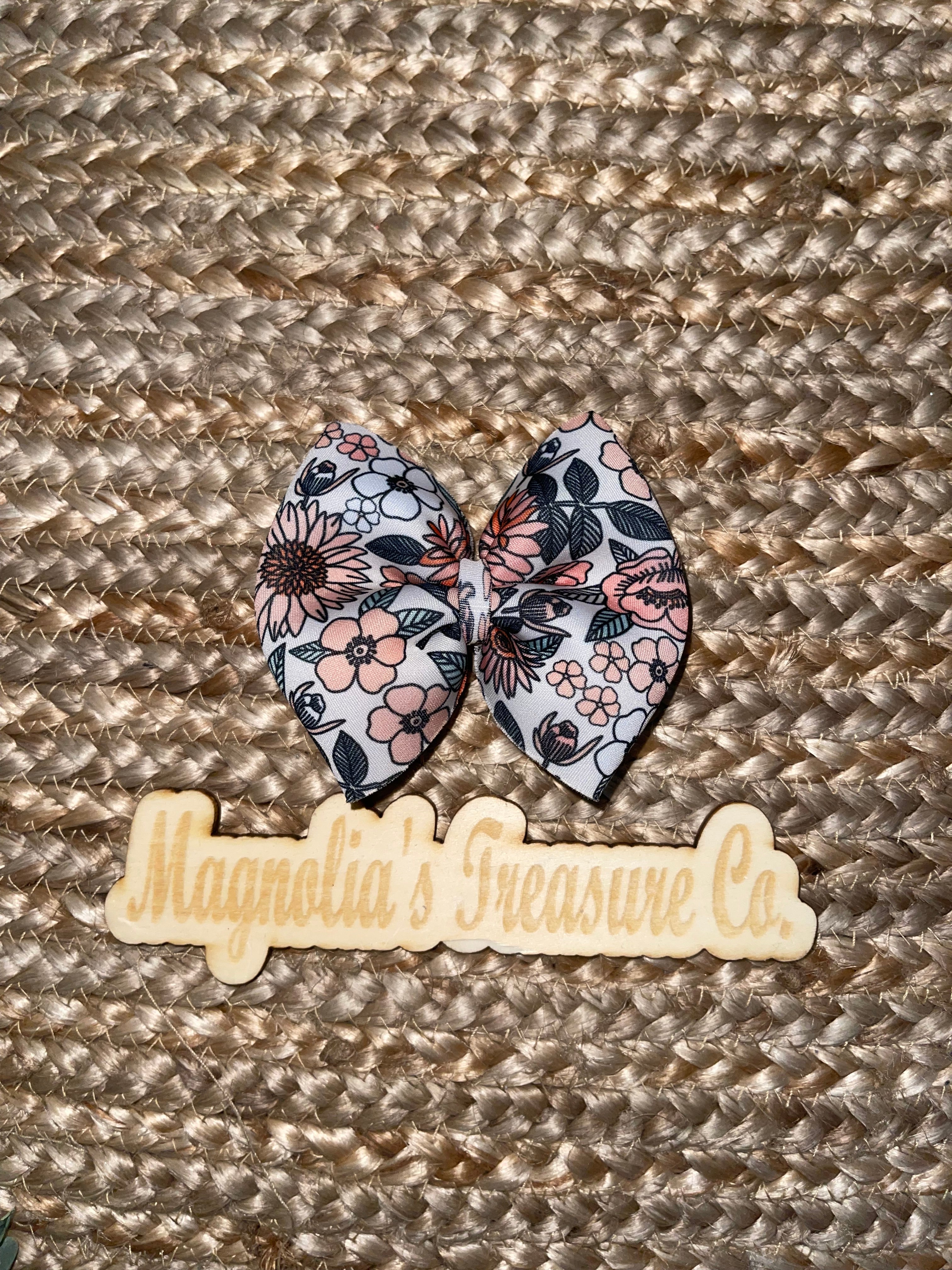 Floral bow