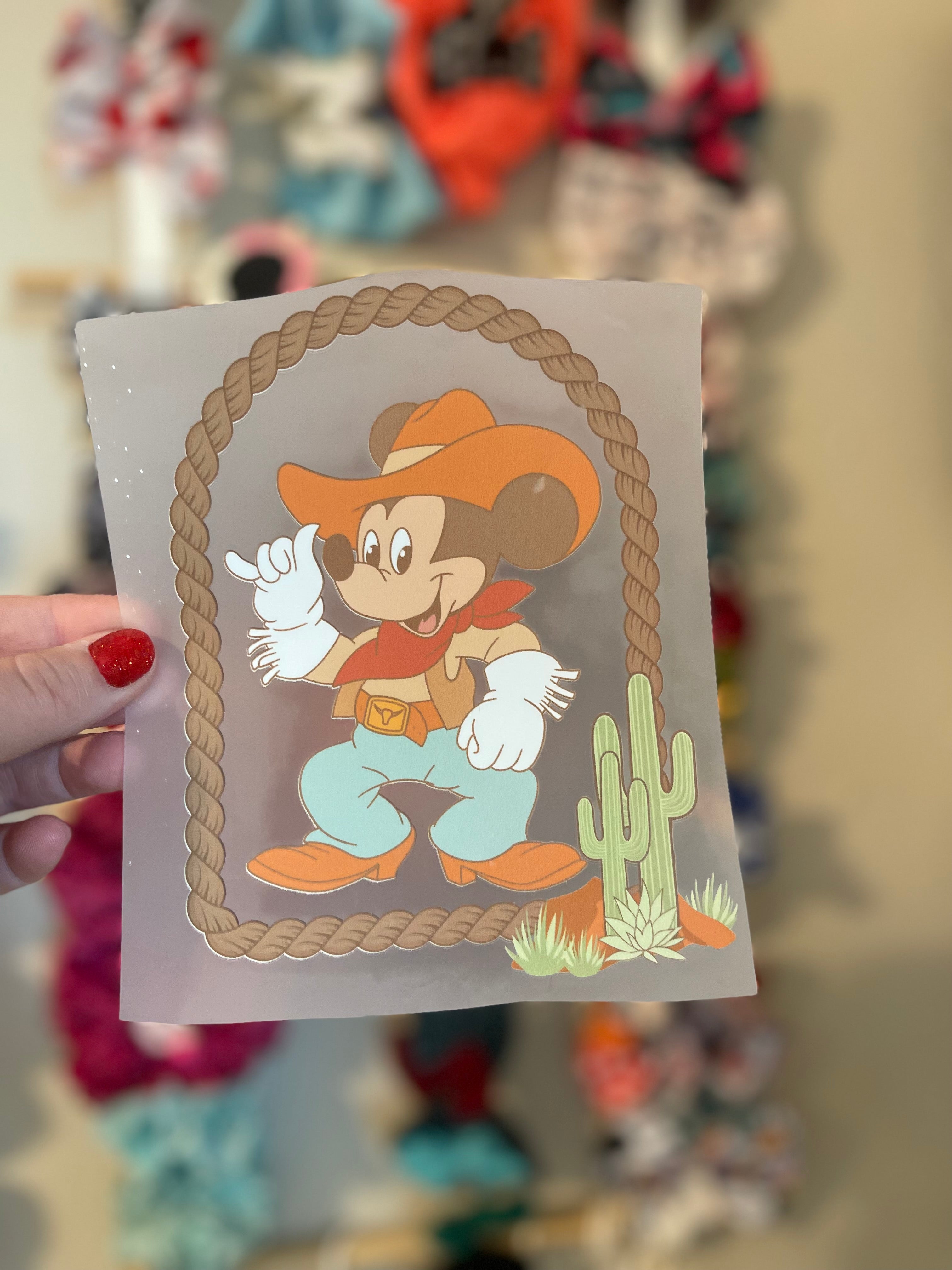 Western boy mouse (toddler