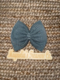 Hunter green bow